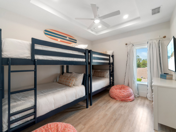 Luxury 4-Bedroom Home Near Vanderbilt Beach in Naples